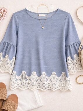 Chico’s Blue Striped Lace Hem Blouse Bell Sleeve Top Size 0 Small